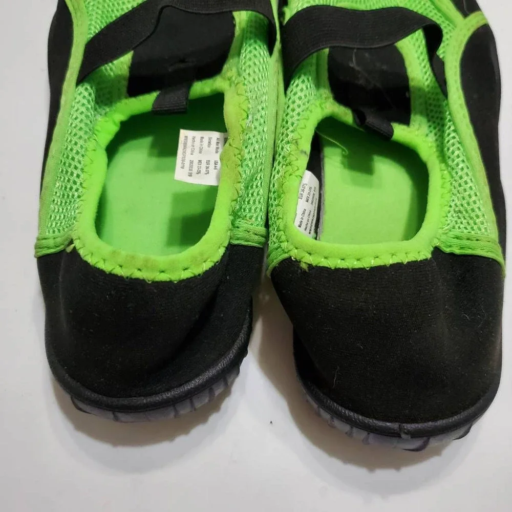 Wonder Nation Unisex Kids‎ 4 Water Shoes Green Black Mesh Low Top Slip On